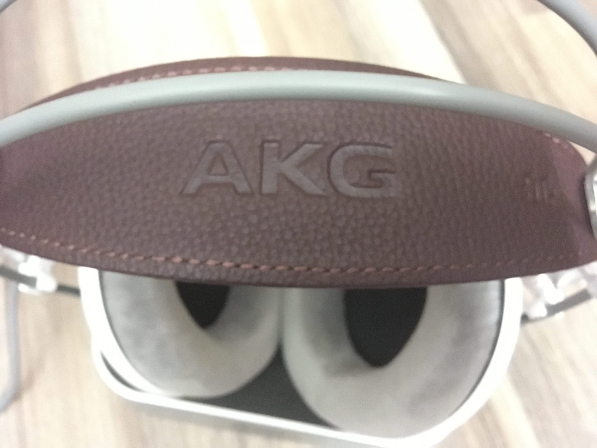 AKG K701