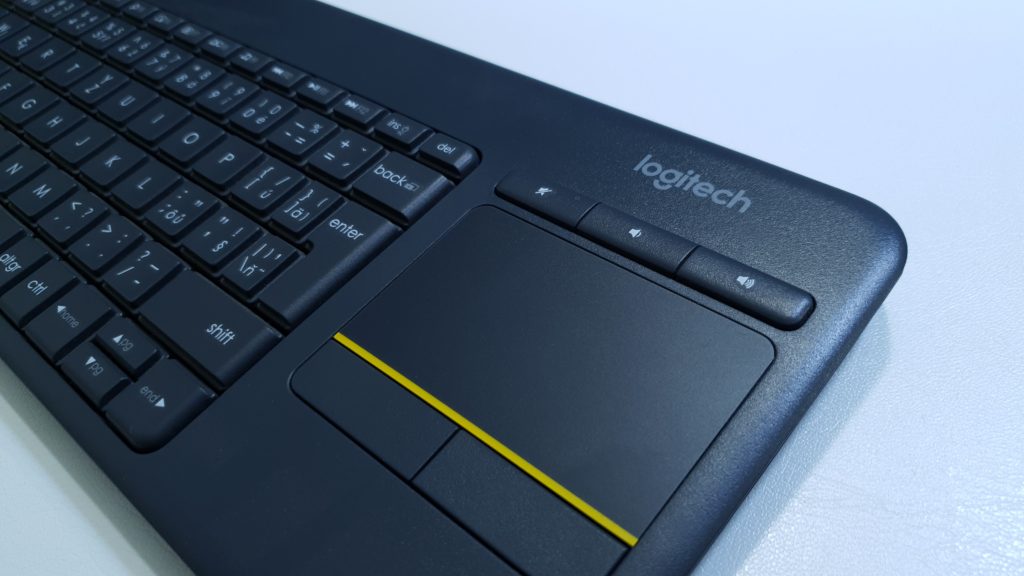 Bezdrátová klávesnice Logitech K400 Plus